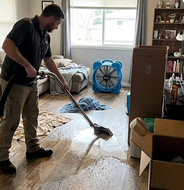 Why Palmetto Chooses Palmetto Restoration Pro for Water and Mold Restoration?
