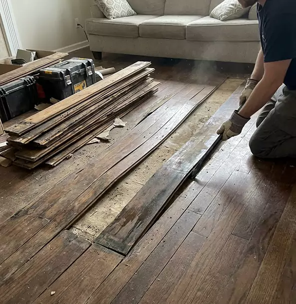 Why Palmetto Homeowners Choose Palmetto Restoration Pro for Water Damage Floor Repair?